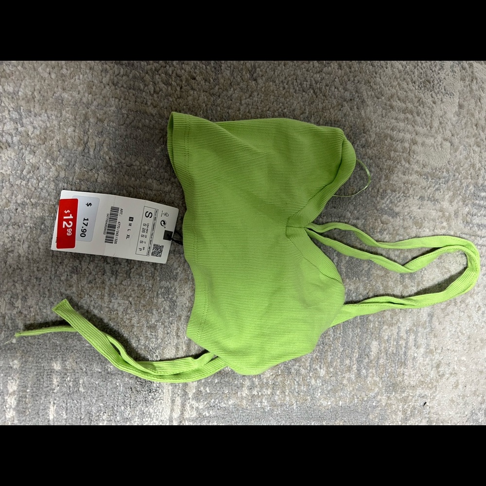 Halter top